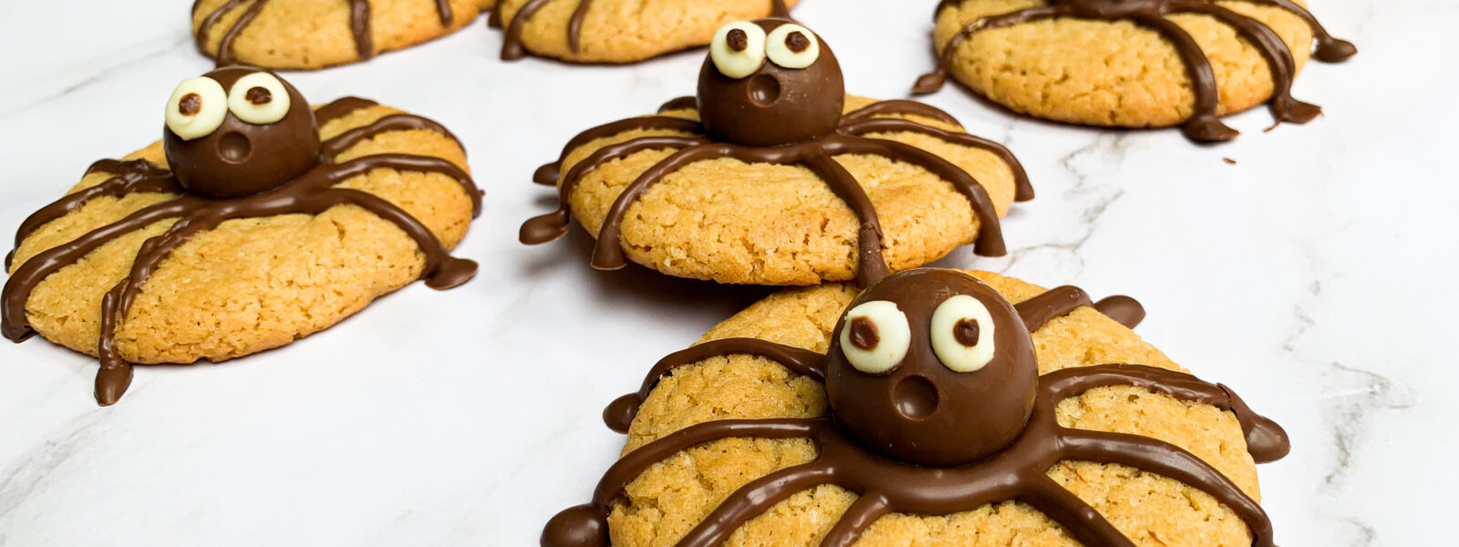 Orzechowe ciasteczka na Halloween